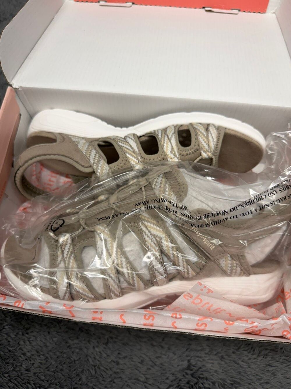 Easy Spirit Sandals, Size 9. Brand new in box.